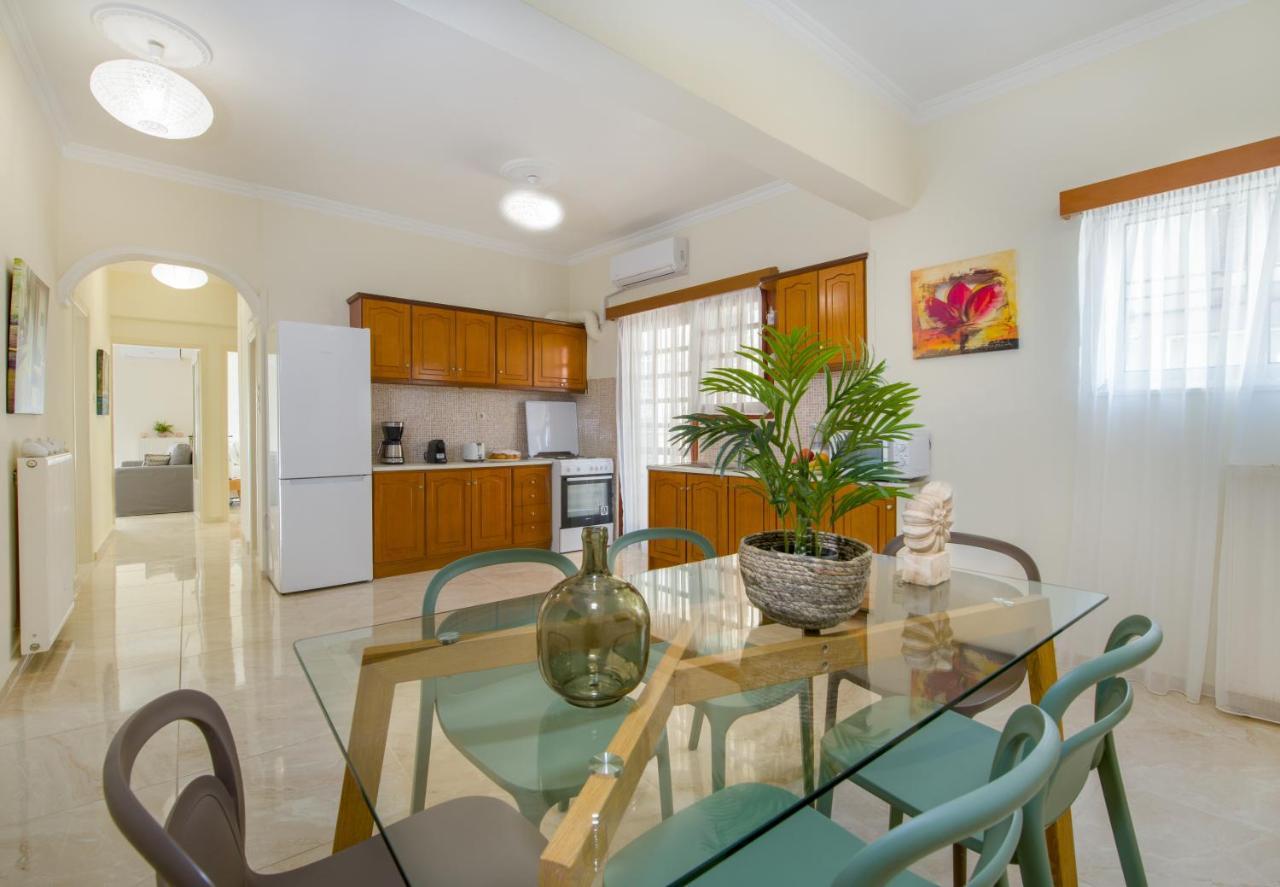 Center Manolia Dream 3 Bedroom Apartment 100M Away From The Beach Chania  Ngoại thất bức ảnh